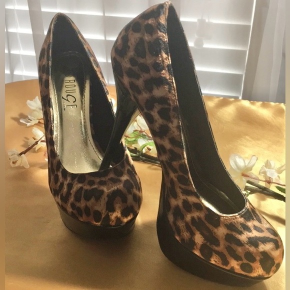 ROUGE HEELS - Picture 2 of 6